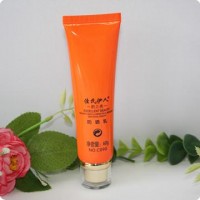 colored plastic tube for sunscreen cream packing