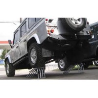 Rampas para exhibicion de vehiculos modelo Long Beach