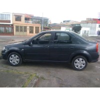 Vendo Carro Logan Familier 2013